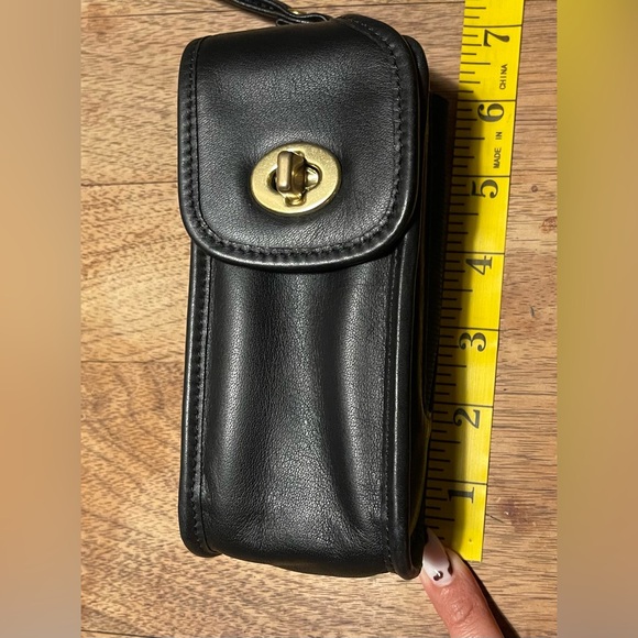 Vintage Black Coach Phone Case - Picture 3 of 9